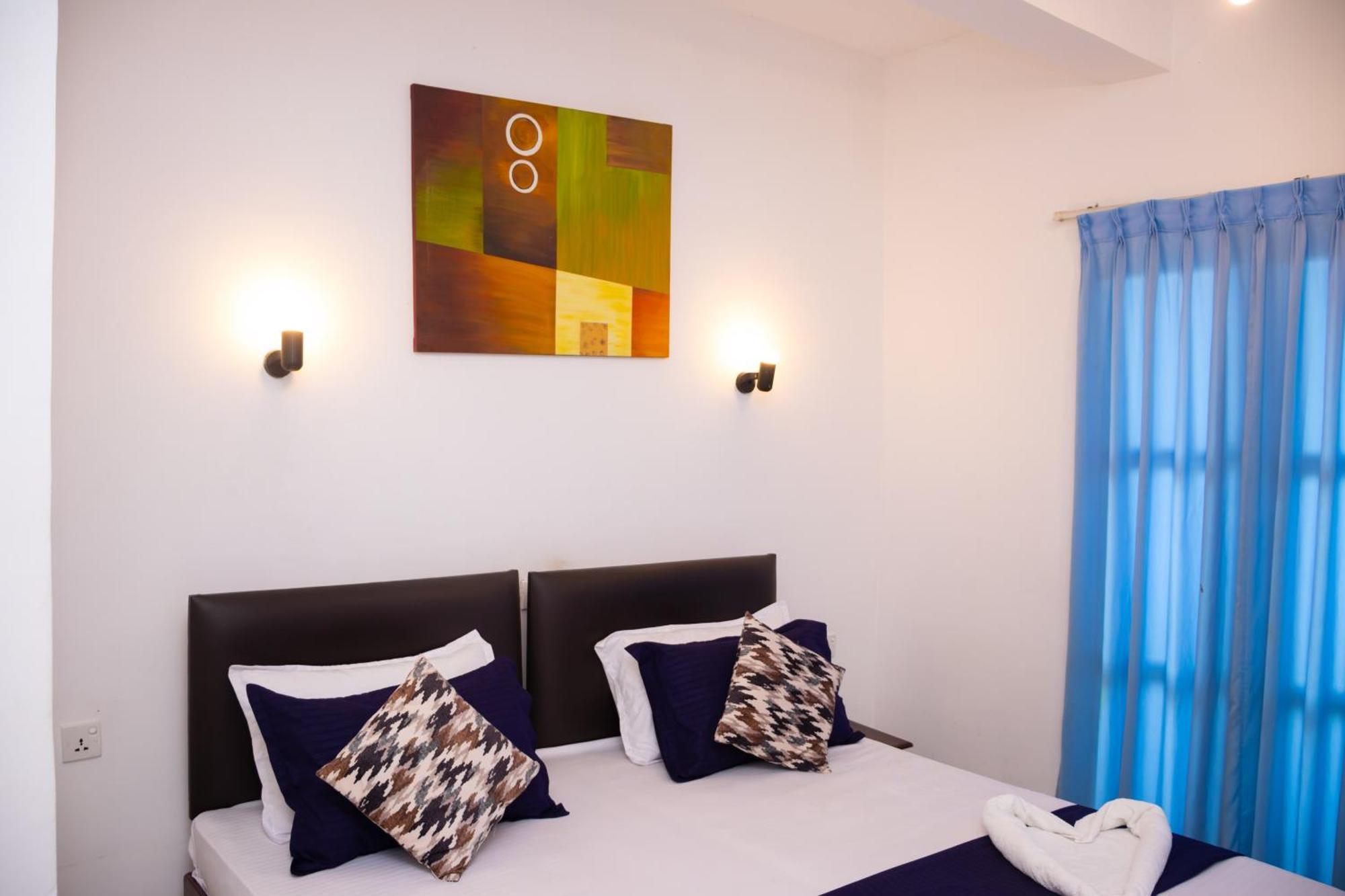 Woodnest Windmill Beach Hotel Negombo Exterior photo